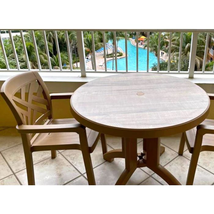 Aquaba 38" Round Folding Table