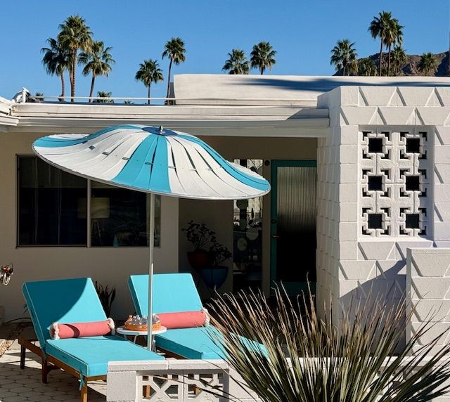 The 701 Aluminum Designer Vane Umbrella
