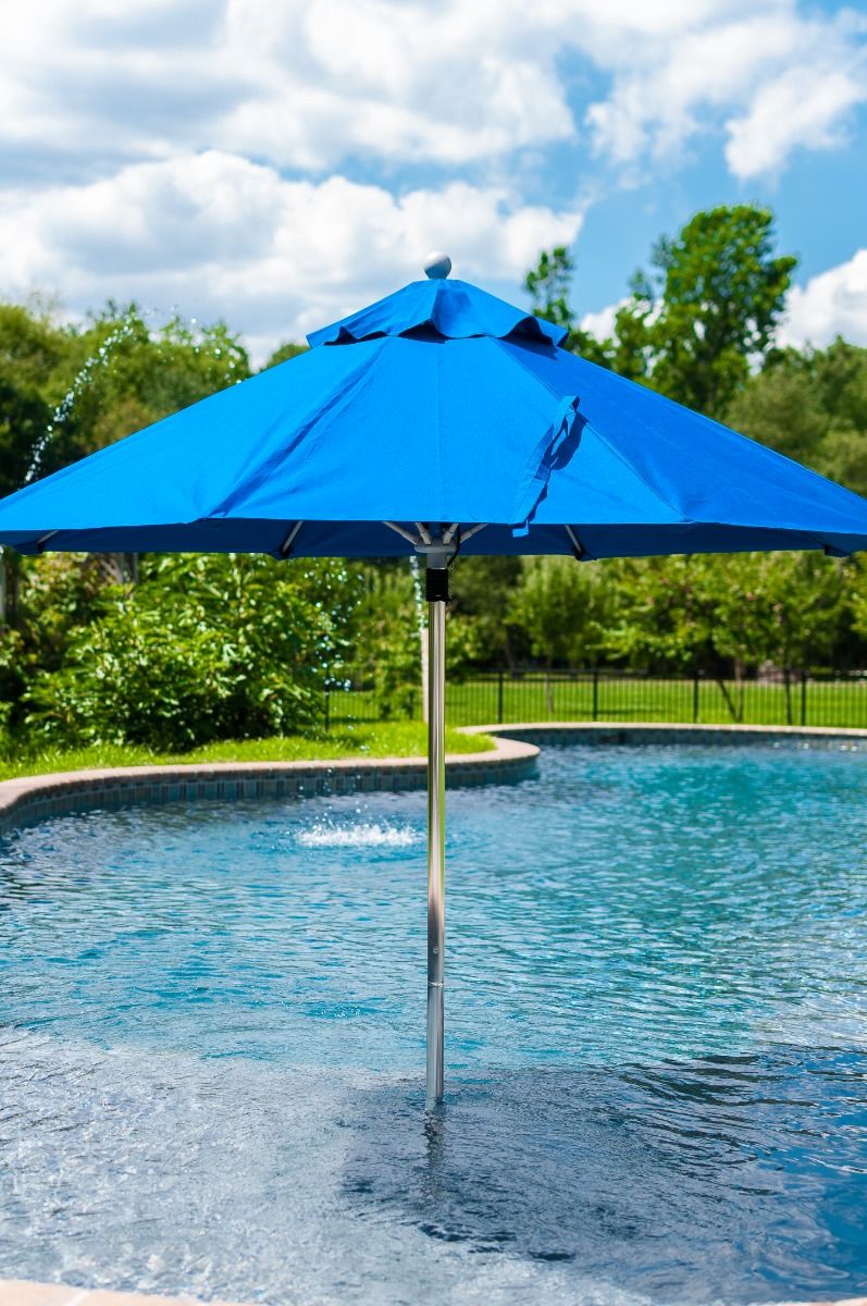 Monterey Collection Octagon Fiberglass Market Umbrella