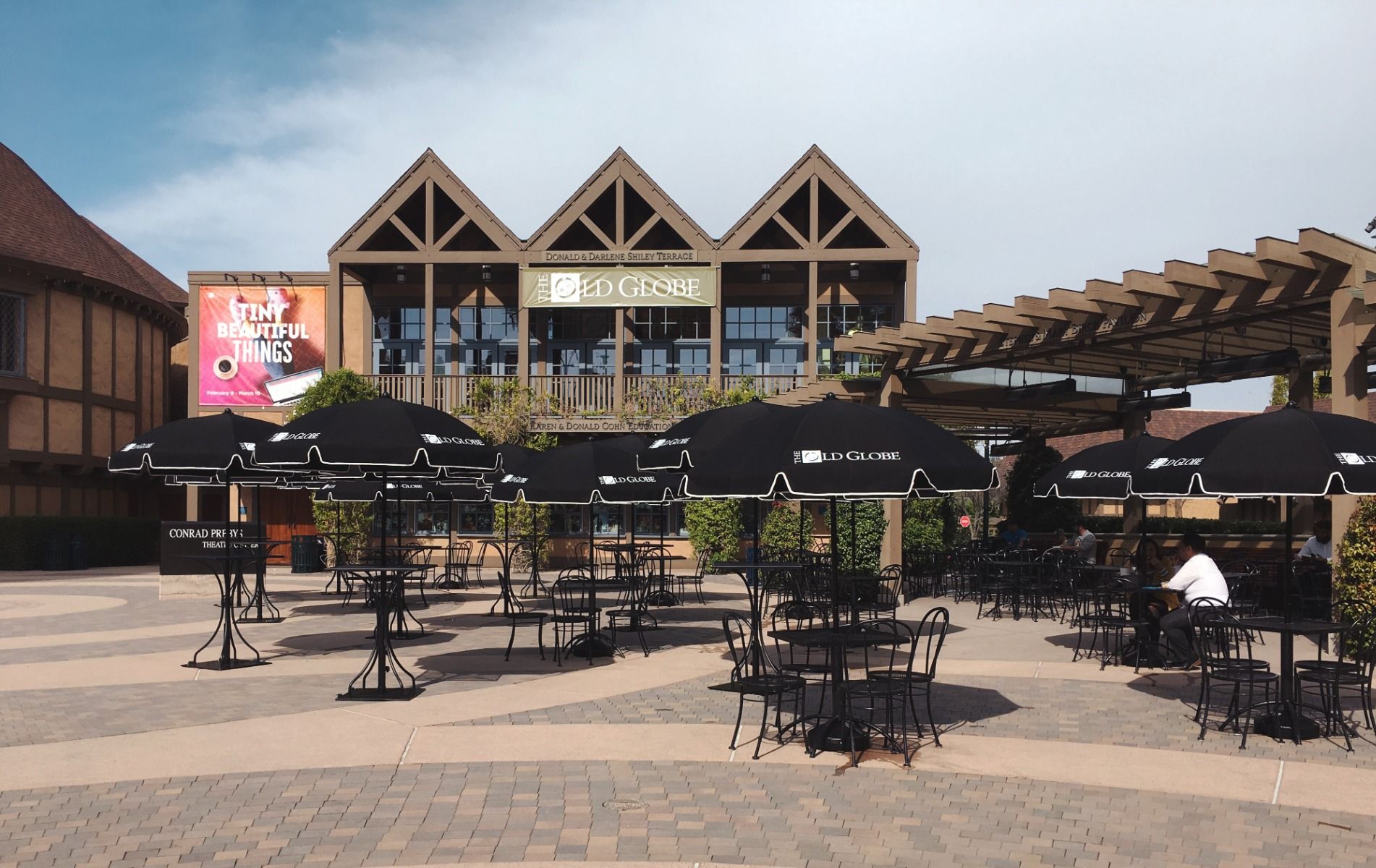 Catalina Modern Fiberglass Patio Umbrella