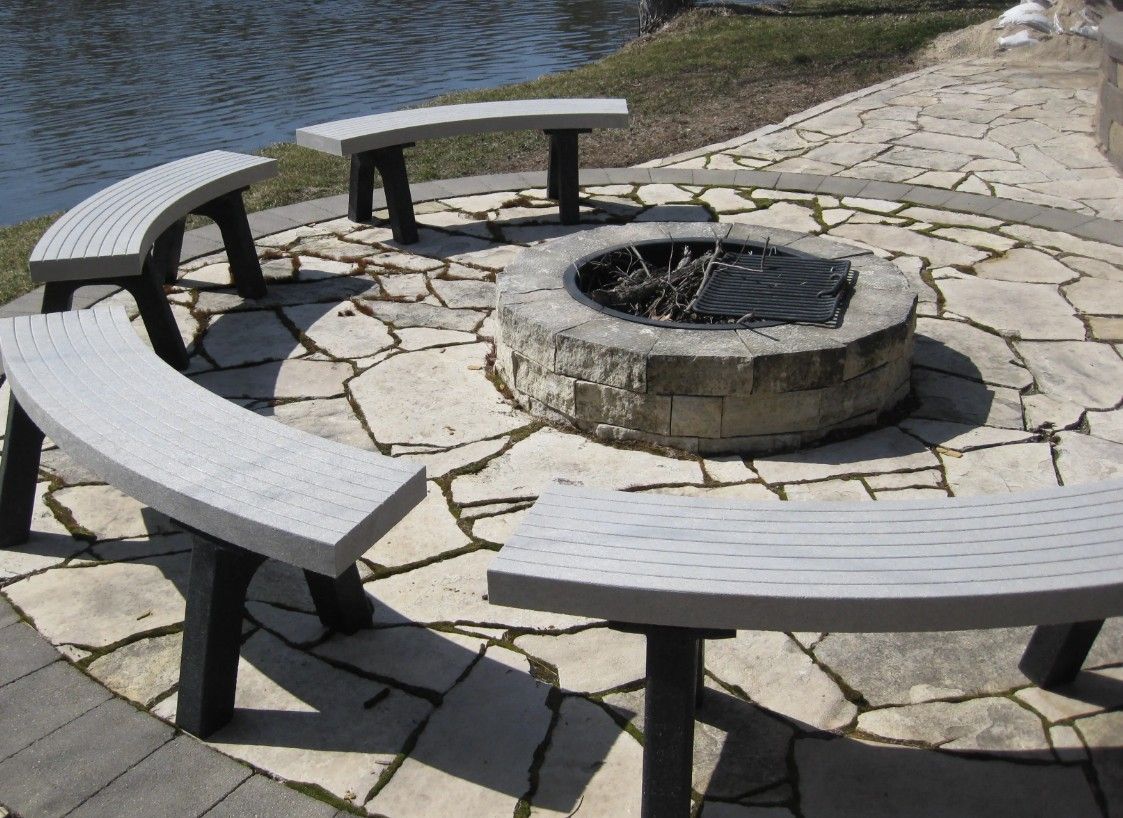 Mesa Bench w/ Black legs