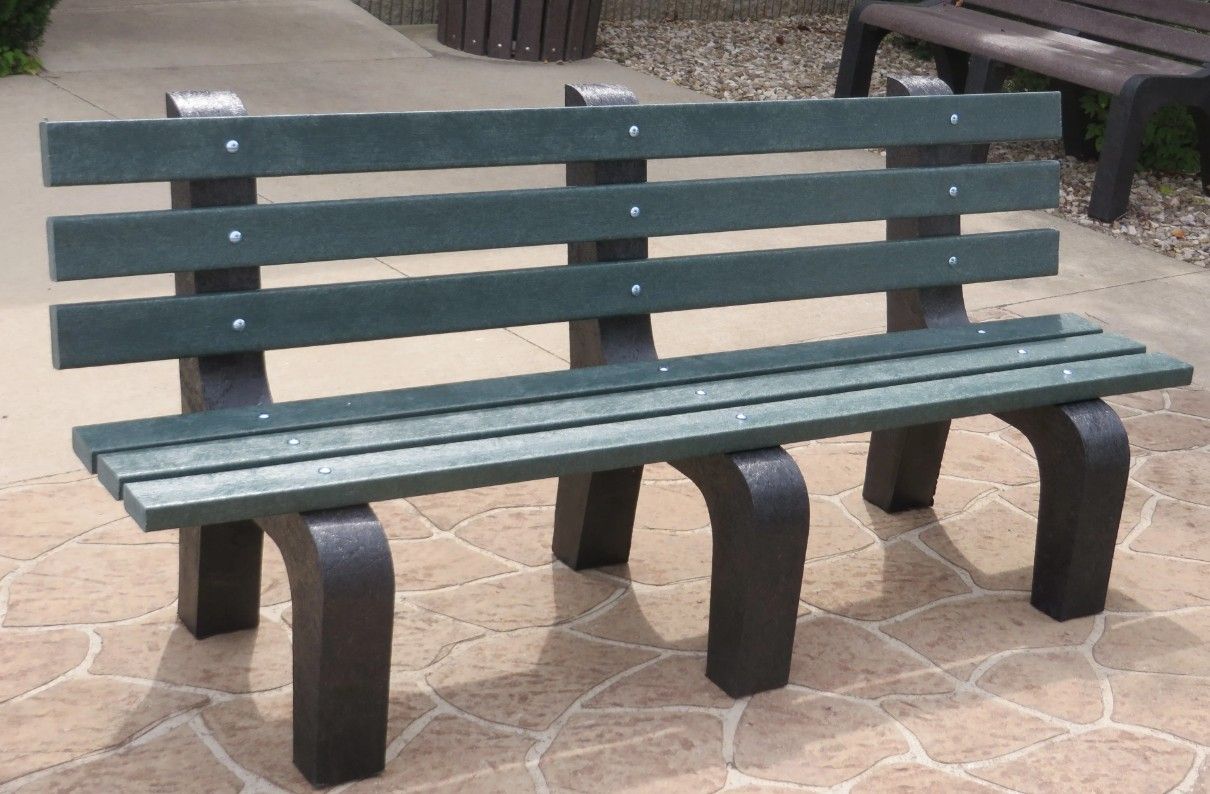 Traditional Bench w/ Black Legs
