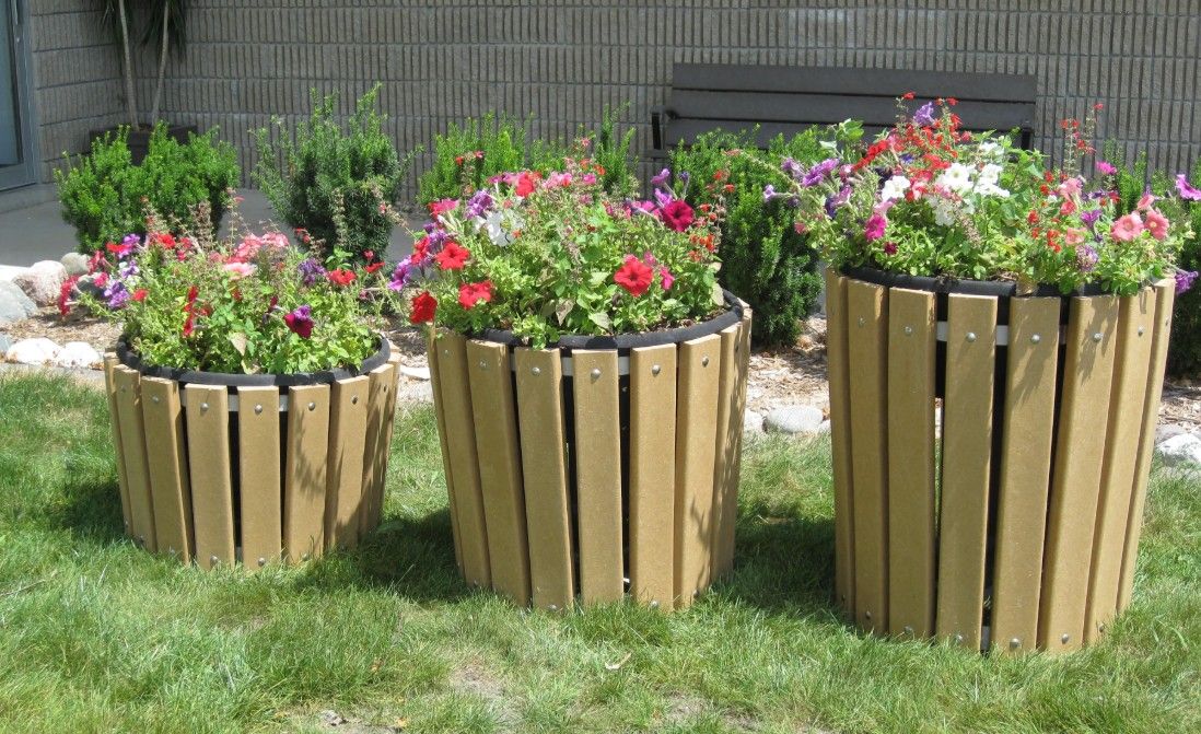 Round Planters