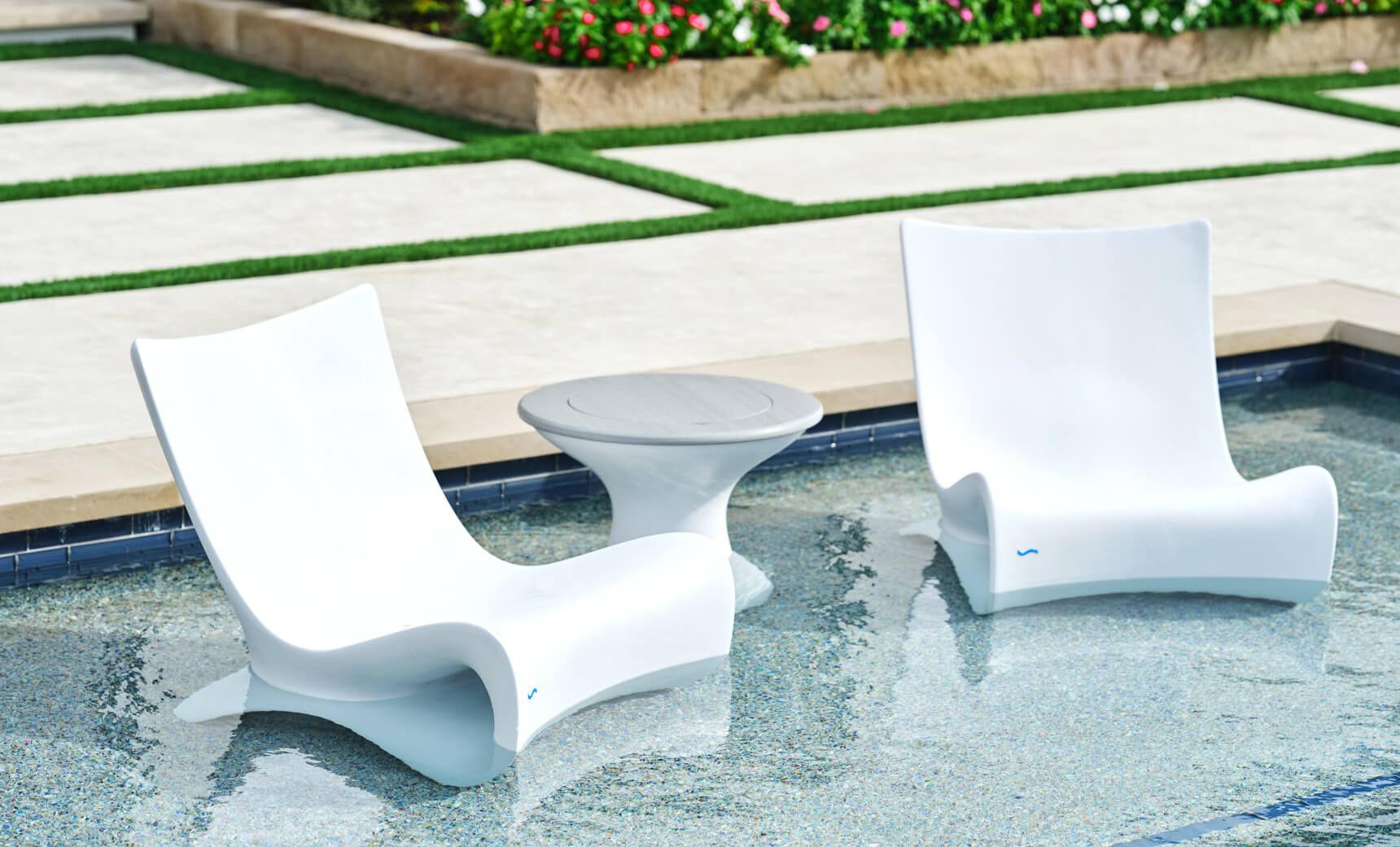 Autograph Tall Ice Bin Side Table