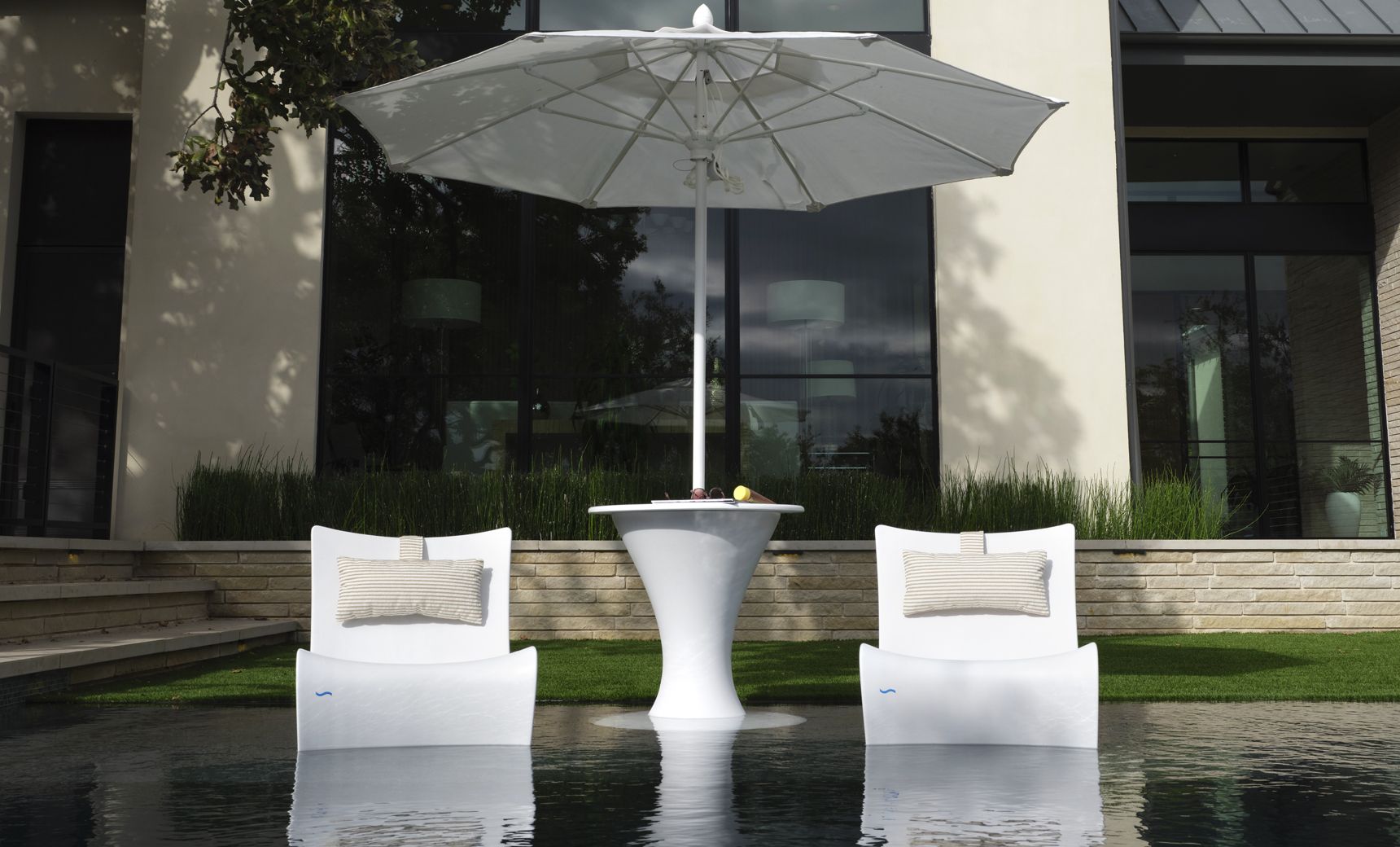 Autograph Chair