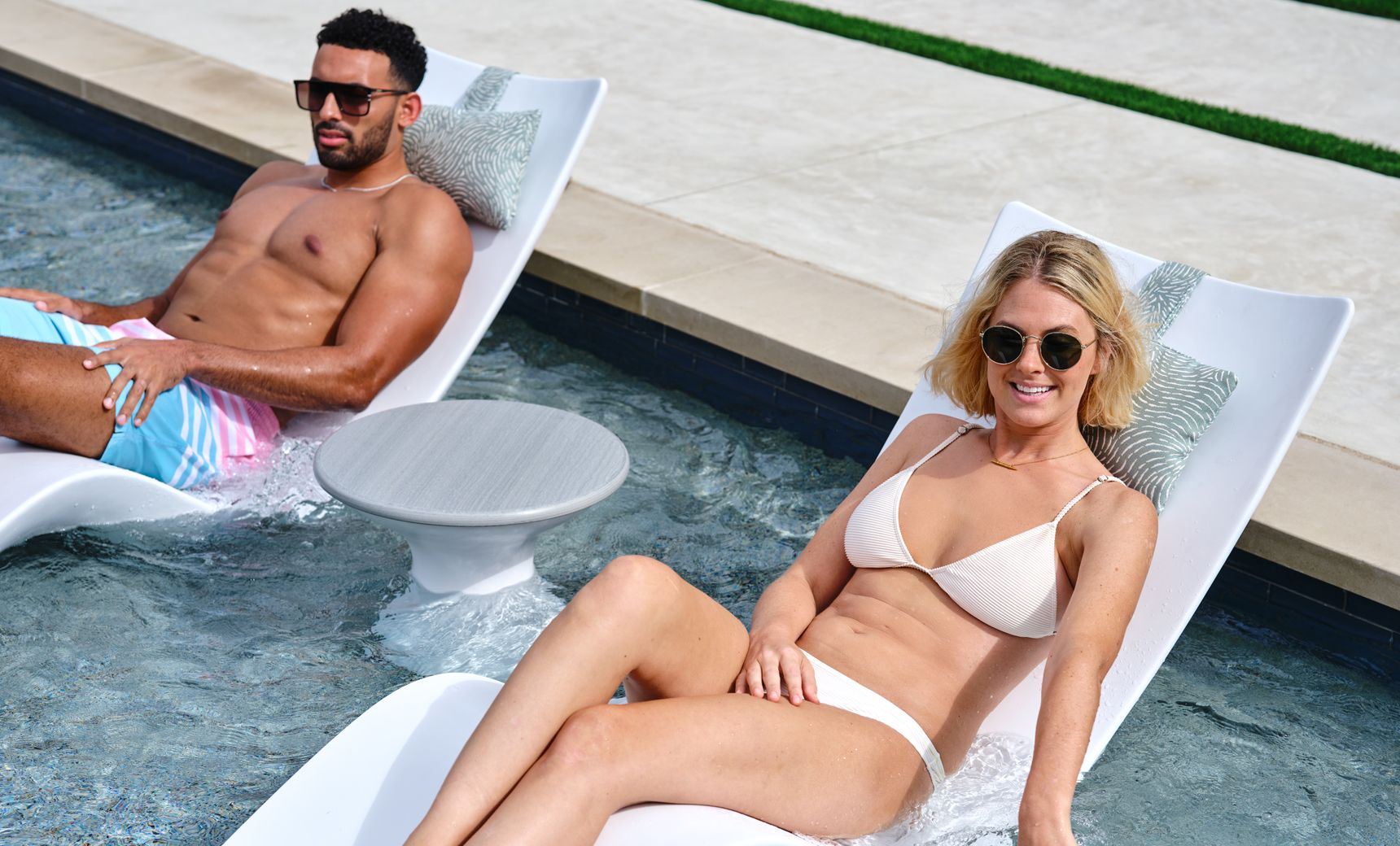 Autograph Chaise