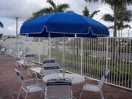 Bal Harbor Umbrella, 7.5 Foot Diameter